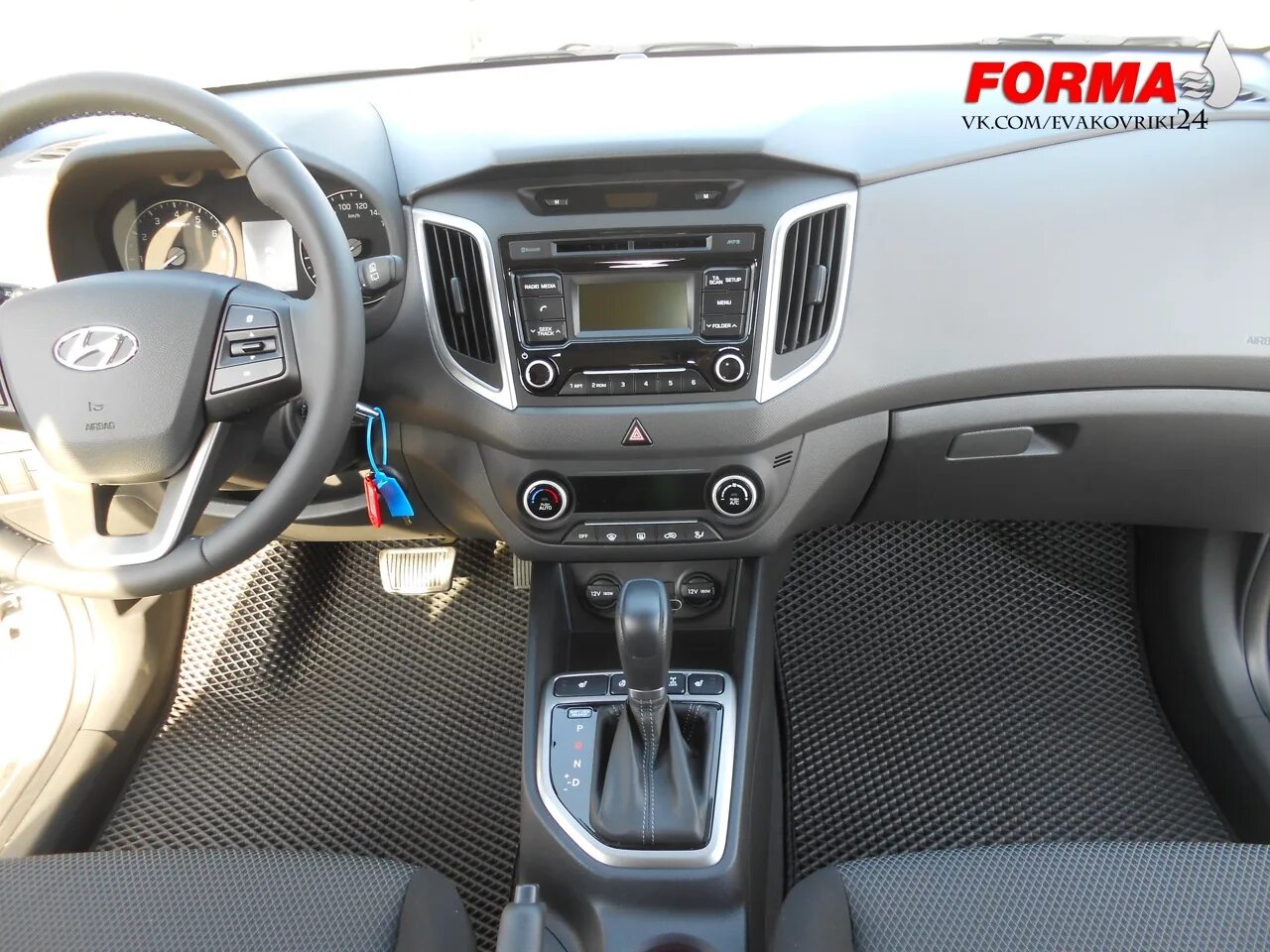 Hyundai creta 2018. Салон крета 1. Кондиционер хендай крета. Хендай крета обд разъем. Климат контроль крета.
