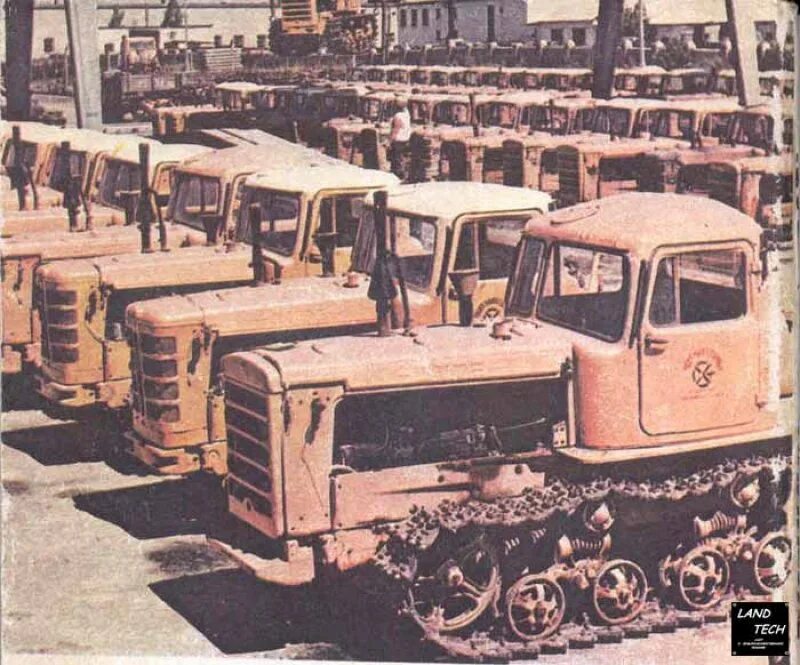 Дт завод. Трактор дт-75 завод.