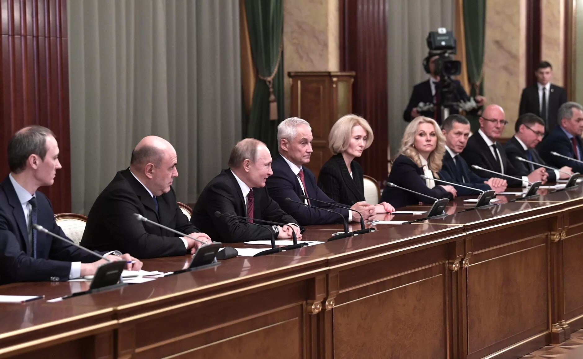 Правительство фото. Правительство РФ. Заседание кабинета министров.