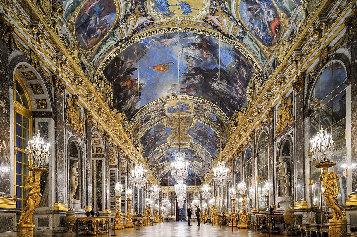 Галереи версаля. Версальский дворец дворцы Франции. Дворец Версаль зеркальная галерея. Версаль Франция зеркальная галерея. Зеркальный зал Версальского дворца во Франции.