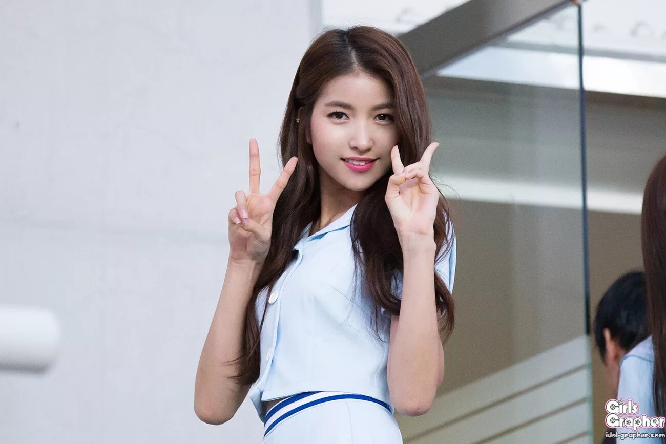 Chanwoo (ikon), sowon (gfriend). Chanwoo (ikon), sowon (gfriend). Sowon kpop. Совон айдол. Совон айдол.