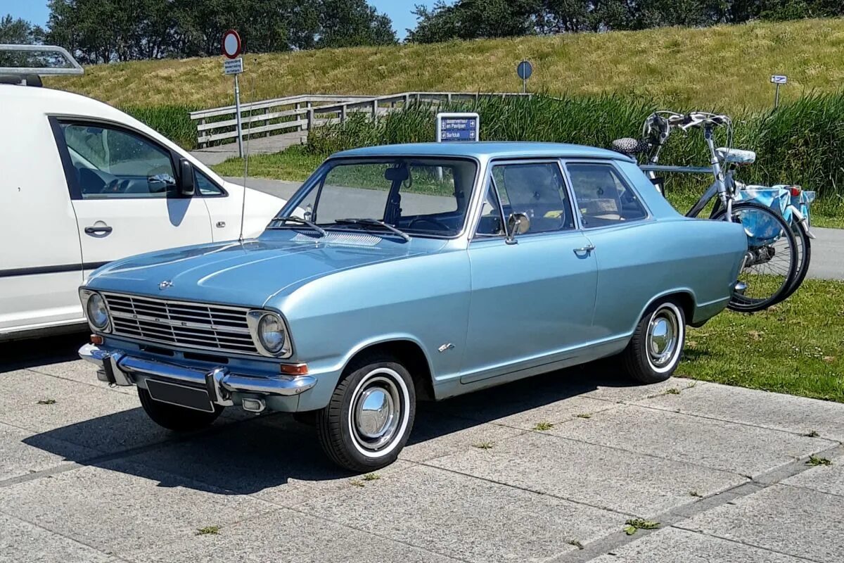 Опель кадет 1971. Opel Kadett b. Опель Кадетт 1971. Opel Kadett l1200.