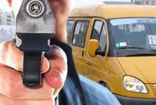 Стрельба по маршрутке. Маршрутка картинки. Стрельба в автобусе. Стрельба по автобусу. Маршрутки калуги пассажиры.