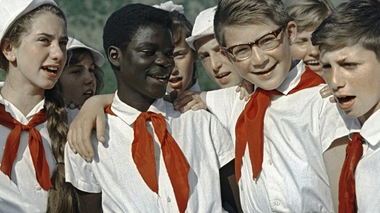 И. Последние пионеры в каком году. Пионеры ссср. Пионерия в ссср артек. Последние пионеры в каком году.