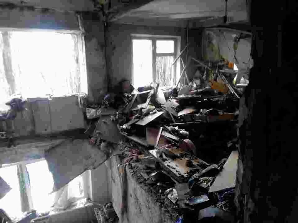 Донецк разрушения. Молодые люди в больнице. Авдеевка ул некрасова. Украина донецк авдеевка. Спецоперация россии на украине.