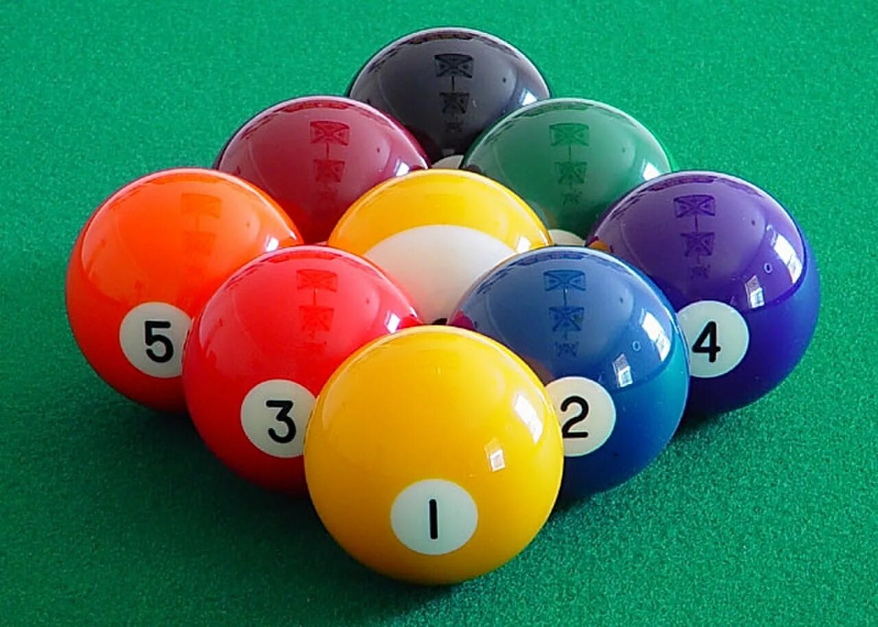 8 одноцветных шаров и 8 полосатых. Бильярд "9 Ball Pool". Бильярдный шар. Бильярдный шары. Бильярдный шар 9.