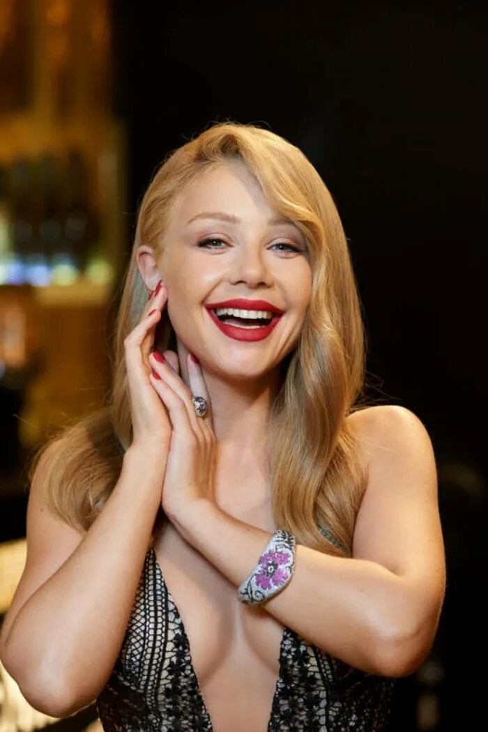 Тина кароль. Украинская певица тина кароль. Тина кароль. История тины кароль. Тина кароль улыбка.