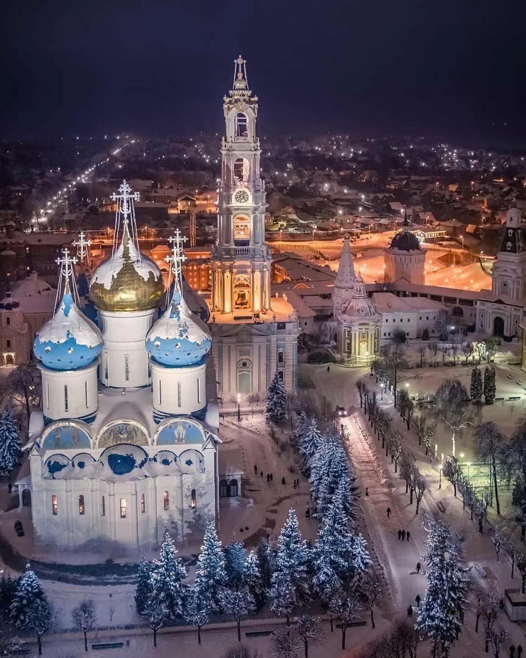 Самые красивые православные. Лавра Сергиев Посад. Троице-Сергиева Лавра. Сергиев Посад, Московская область. Троице-Сергиева Лавра Сергиев Посад зимой. Храм Сергиев Посад Лавра.