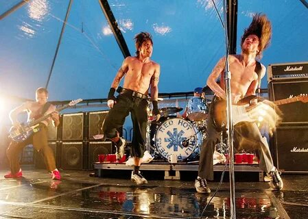 Chili peppers live