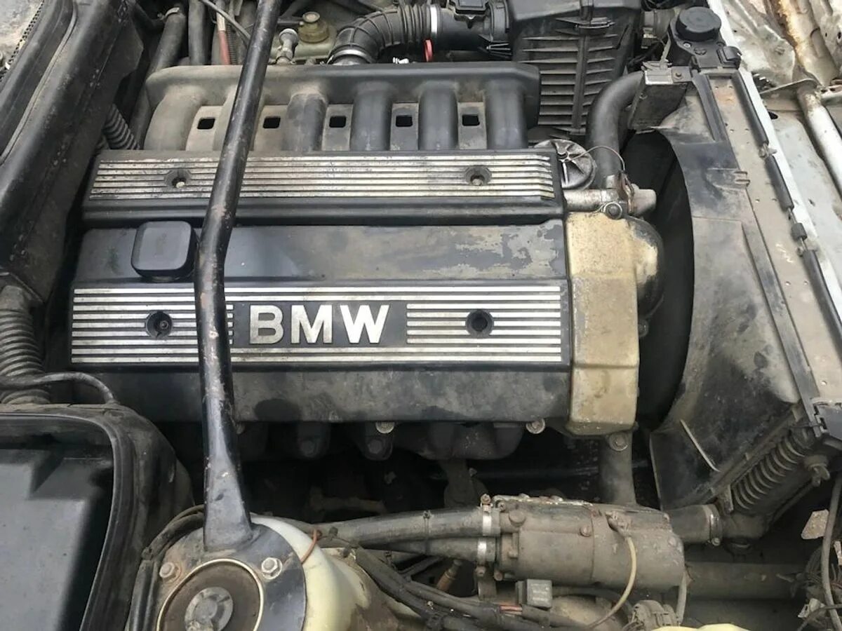 Датчики на е34. BMW m50b20. BMW e34 m50b20. Двигатель BMW m50b20. Мотор БМВ е34 м50б20.