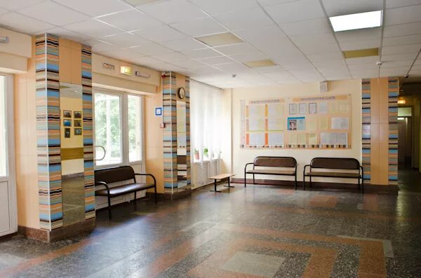 вестибюль школы. интерьер вестибюля школы. школы в дворцах культуры.