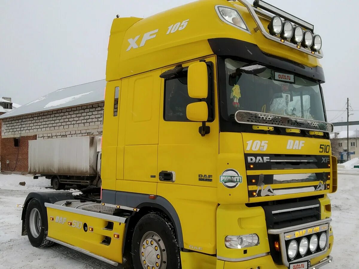 Куплю даф б у в россии. DAF XF 105 желтый. DAF 105. Даф 105 XF. Даф 105 460.