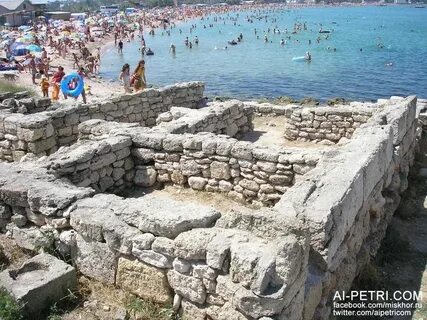 Античный город у черного моря