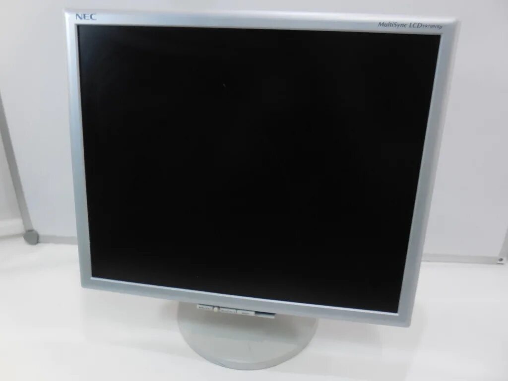 Жк монитор 19. Монитор 19"NEC 19. Монитор NEC 1970nxp. Монитор NEC MULTISYNC lcd1970nxp. Монитор NEC MULTISYNC lcd17.