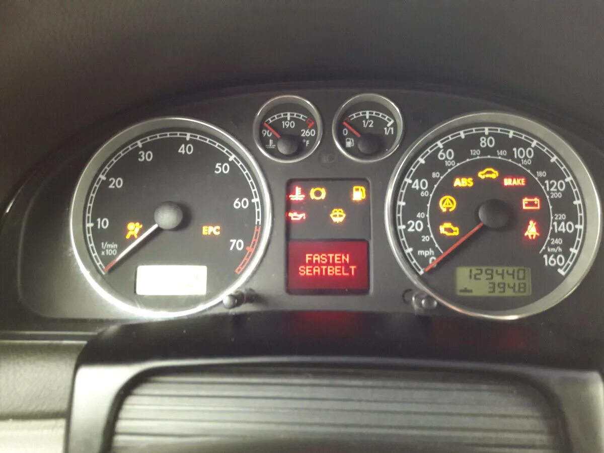 8 расход. фольксваген шаран полный бак. расход по бортовому 22л суперб b5 1. 8 расход. 8.