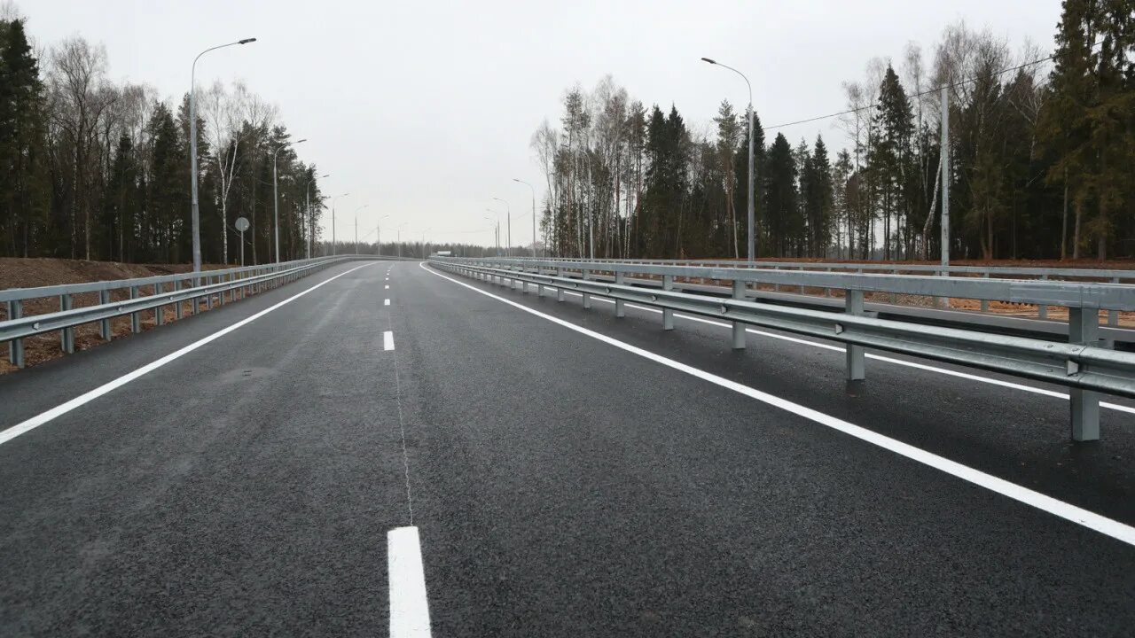 По кольцевой трассе протяженностью 6 км. Вылетные автомагистрали Московская область. Новая дорога Электроугли. Трасса ЦКАД. ЦКАД фото.