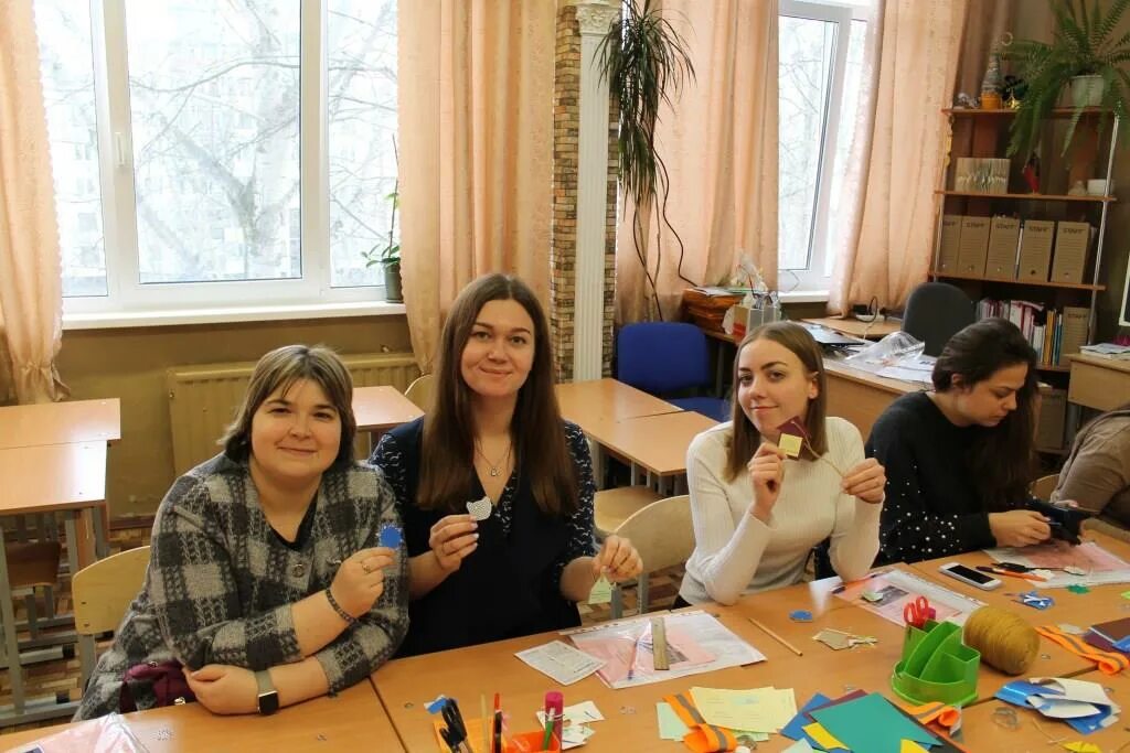 Имц кронштадтского района. Обучение на парикмахера колледж. Школа 546 спб внутрь. Слесарь строительный. Математическая грамотность для учителей.