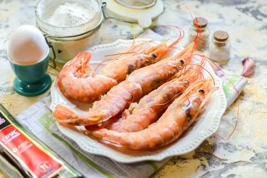 Креветка лангустина лангуст омар. Что такое лангустины. Креветки лангустины живые. Креветки лангустины. Лангустины l1.