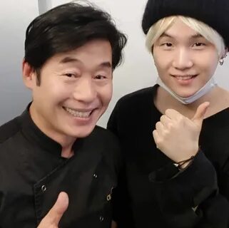 Suga and Chef Lee Yeonbok ❤ #BTS #방탄소년단 Тэгу, Муж, Бойфренды.