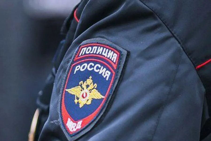 Сотрудник полиции информирует