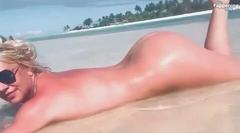 Britney Spears Nude (5 Pics + New Video) .