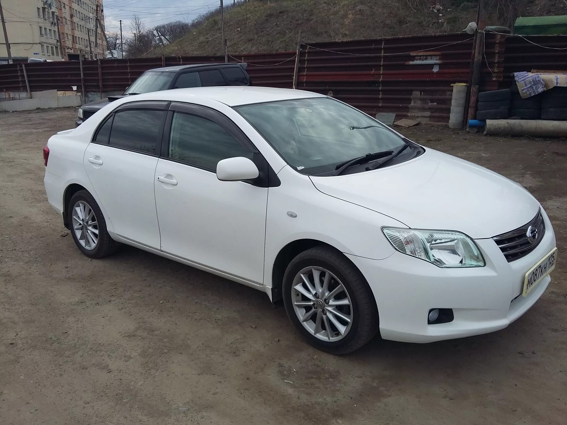 Дром чита тойота королла. Toyota Corolla Axio e140. Toyota Corolla Axio 2009. Королла Аксио 2009. Тойота Аксио 2008.