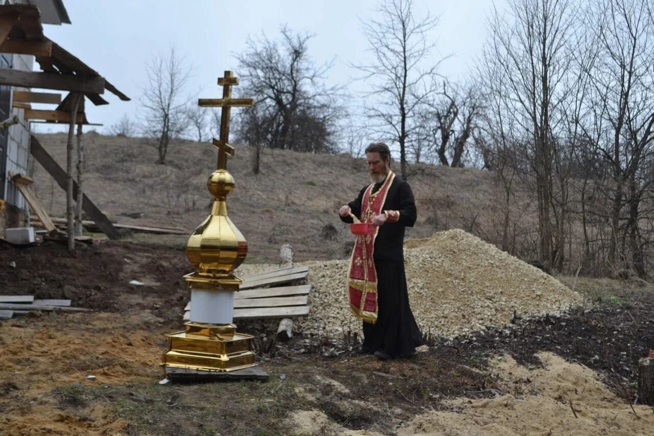 Живоносный родник. Село Пищулино Елецкого района. Пищулинский пруд Елецкий район. Живоностныйродник Белгород. Живоносный источник село Ермаковское.