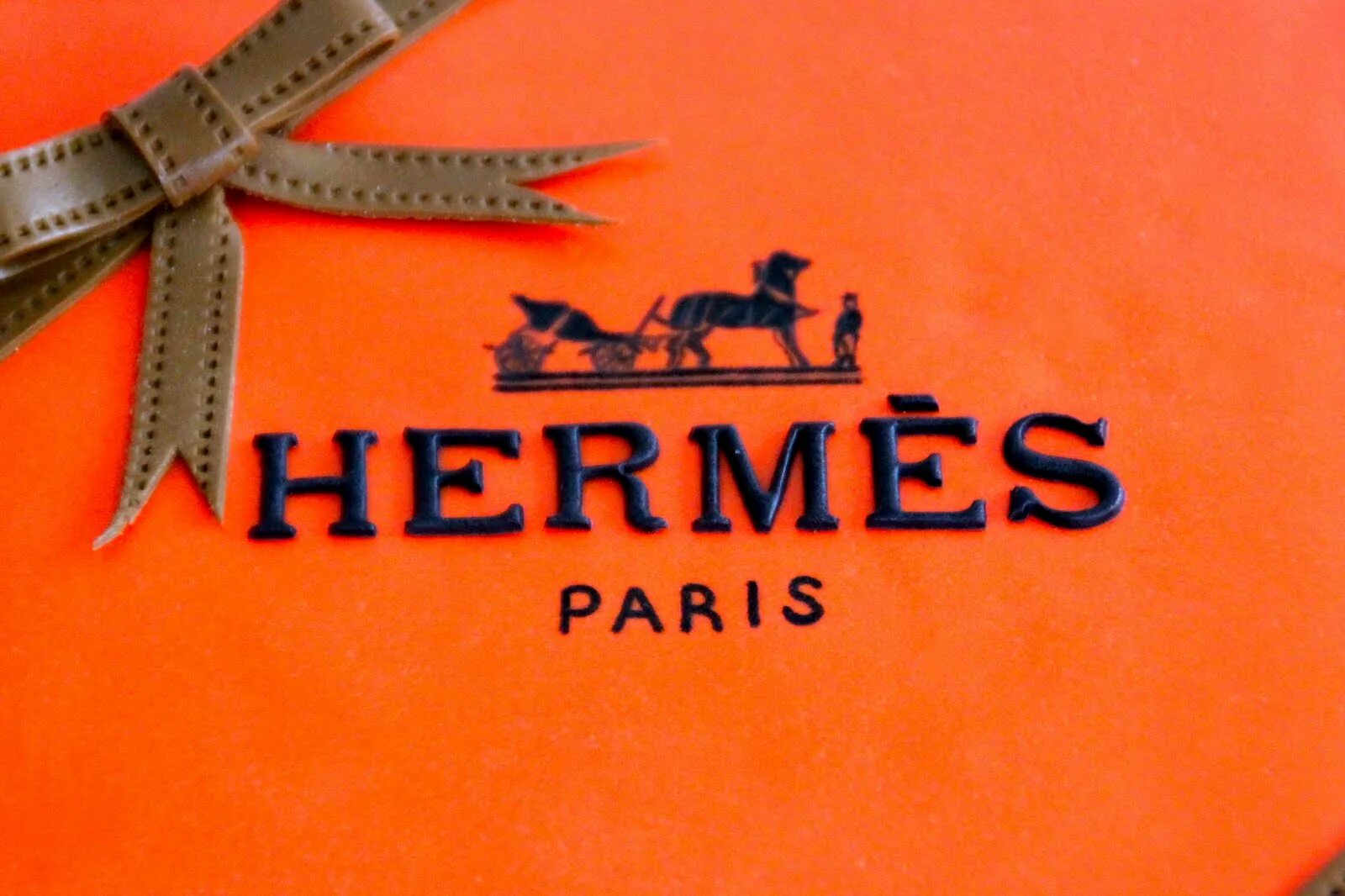 Хермес эмблема. Hermes логотип бренда. Hermes Paris логотип. Hermes 1950 логотип.