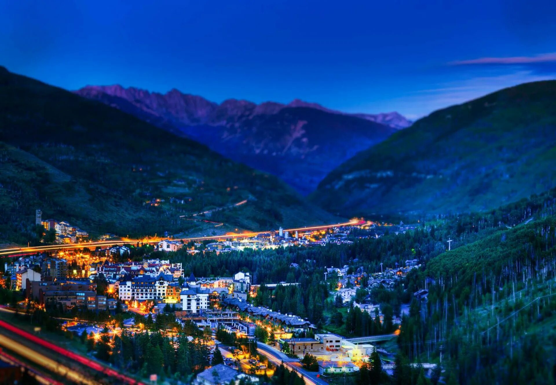 Vail. Vail Colorado летом. Вэйл. Ваил.