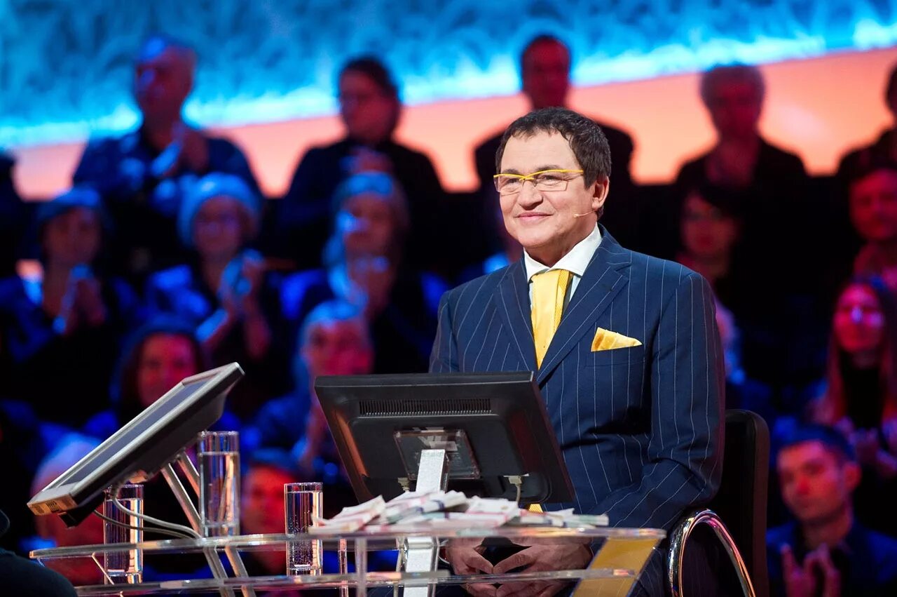 Какую передачу вел дибров. Дибров. Дмитрий дибров 2021. Какую передачу вел дибров. Дмитрий дибров сейчас 2022 фото.