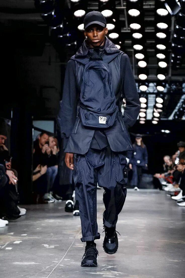 Adidas y-3 qasa racer. Йоджи ямамото adidas y-3 показ. Y3 adidas yohji yamamoto кожаная. Y 3 man. Y3 adidas yohji yamamoto.