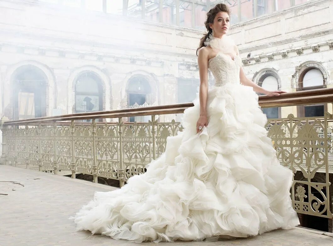 Невесты в свадебных платьях. Bridal dress. Bridal dress. Шикарные свадебные платья. Свадебные платья.