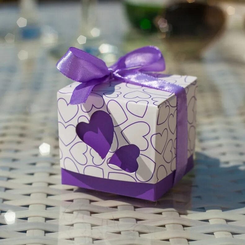 Бонбоньерка сердечко. Бонбоньерка. Коробка бонбоньерка. Бонбоньерка сердечко. Коробка бонбоньерка.