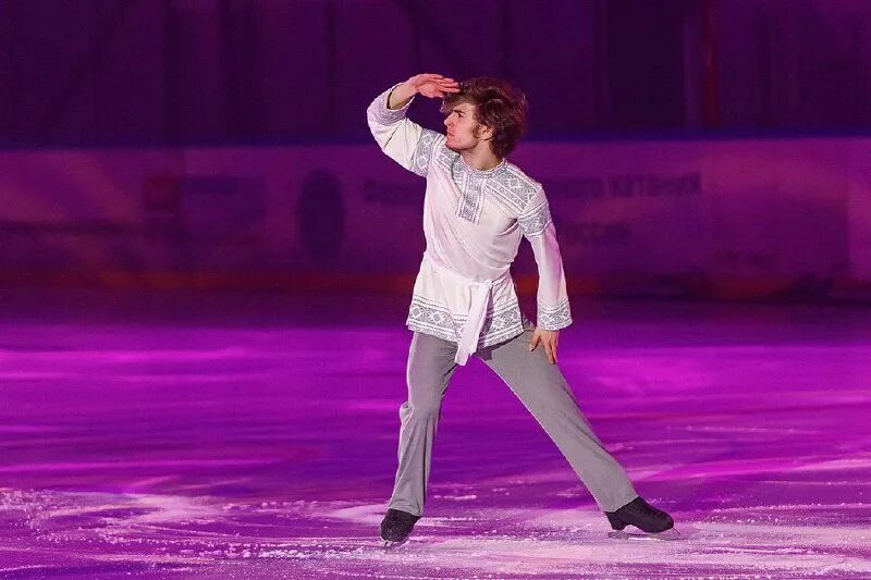 ледовое шоу «щелкунчик». костюм купца аленький цветочек ледовое шоу. петр чернышев навка шоу. ледовые шоу в санкт-петербурге. ледовое шоу аленький цветочек навка.