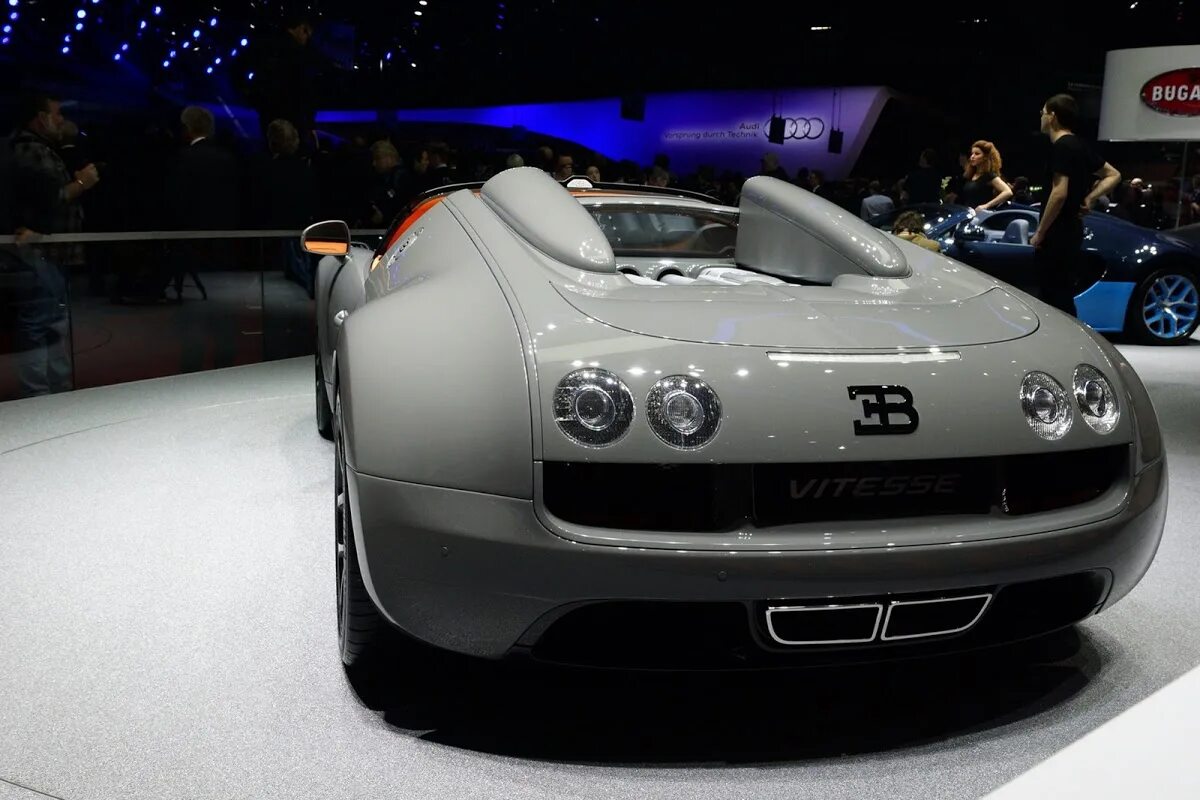 Bugatti vitesse. Bugatti Veyron Vitesse. Бугатти Вейрон Гранд спорт Витесс. Veyron GS Vitesse. Bugatti Veyron Vitesse Evil.