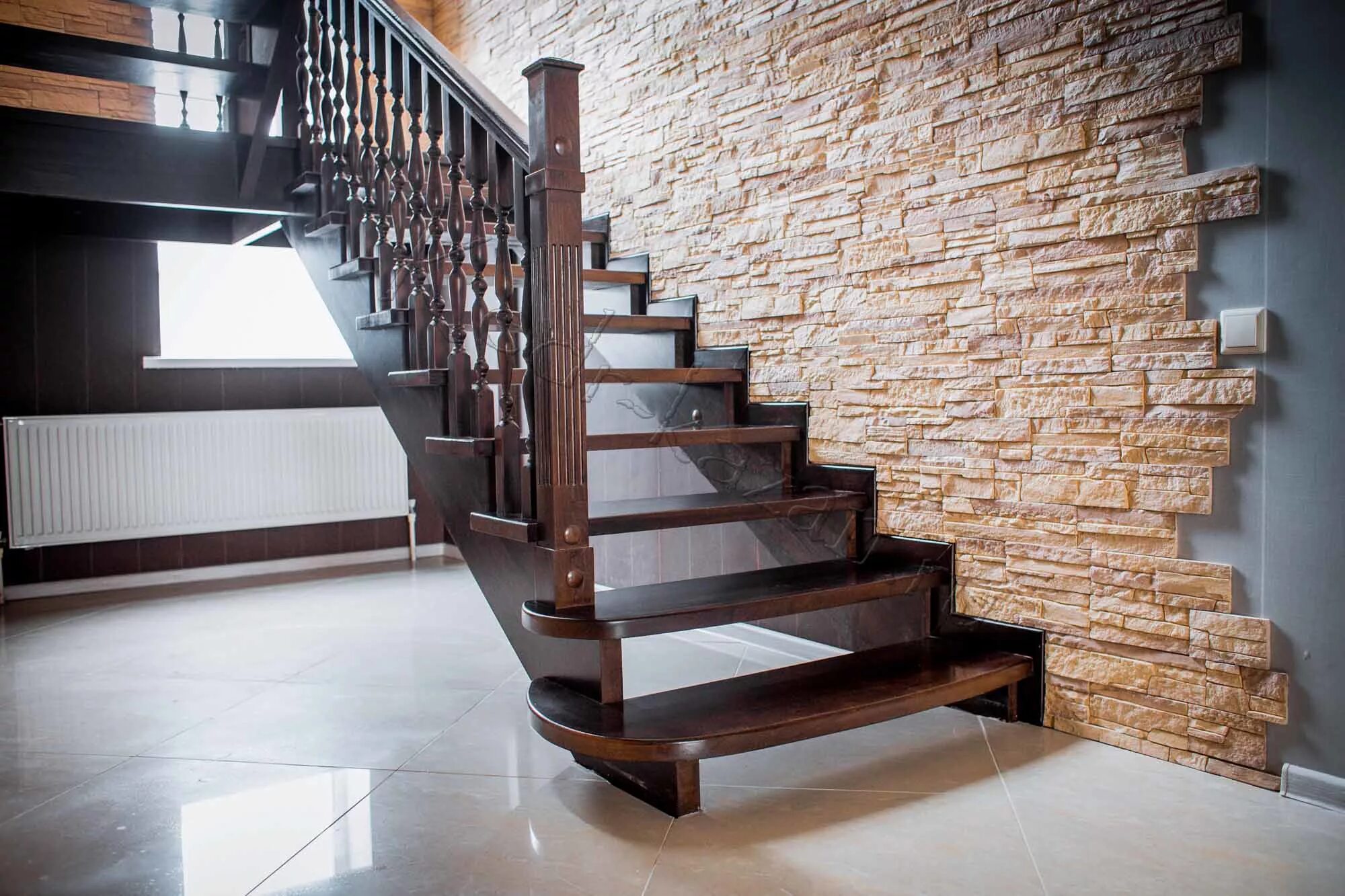 Лестница. Деревянная лестница. Лестница в доме. Красивые деревянные лестницы. Лестница из дерева.