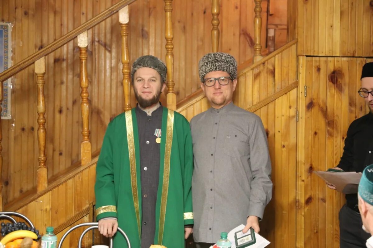 Имам сулейман зарипов. Сулейман хазрат зарипов. Рустам валиуллин хазрат казань. Рамиль хазрат зарипов. Юсеф бибарсов.