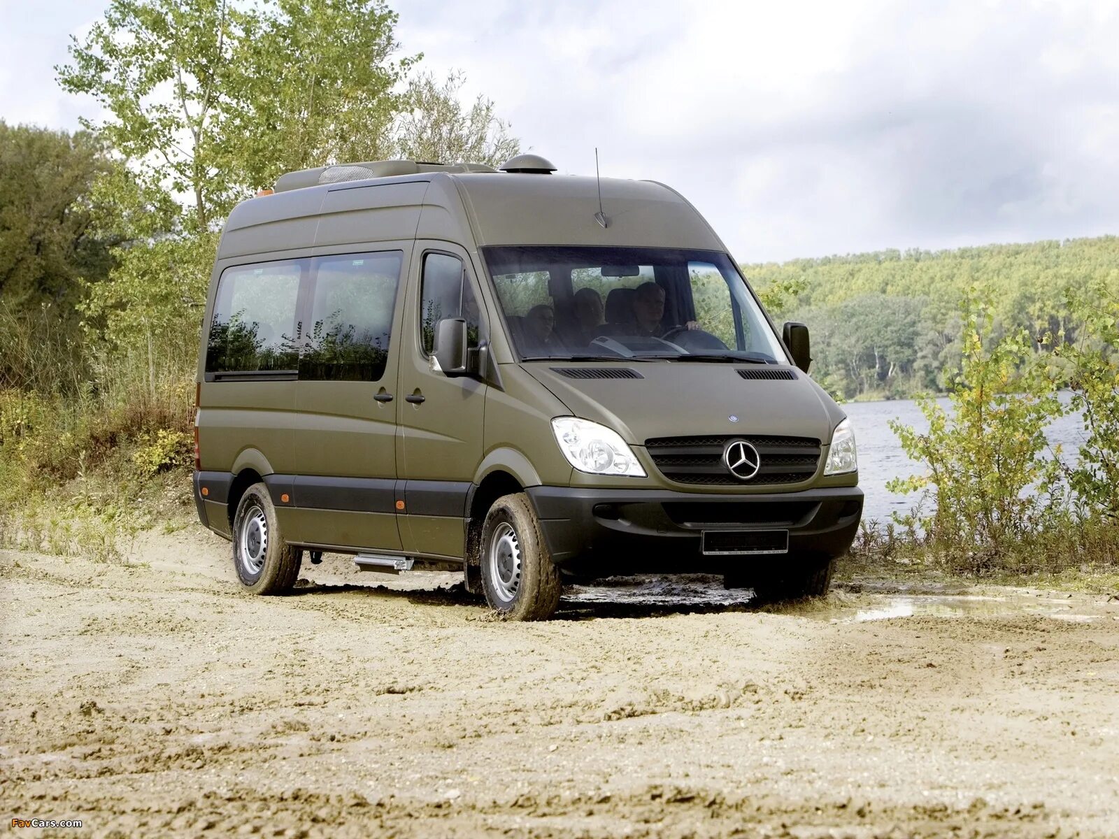 Спринтер крути. Mercedes-Benz Sprinter. Мерседес Бенц Спринтер. Mercedes-Benz Sprinter 906. Мерседес Бенц Спринтер т1.