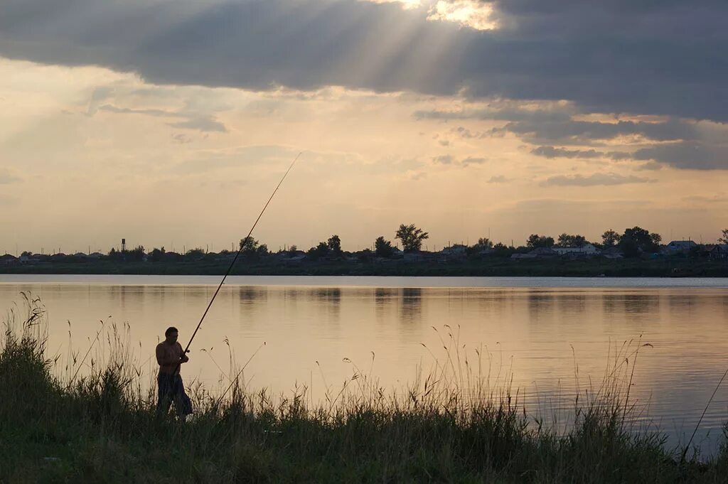 Рыбалка вконтакте озера. Озеро Чаны рыбалка. Озеро Чаны рыба. Летняя рыбалка на озере Чаны. Рыбалка фото.
