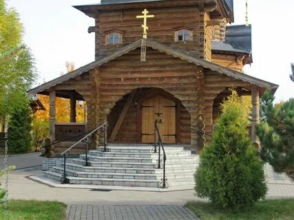Крыльцо храма
