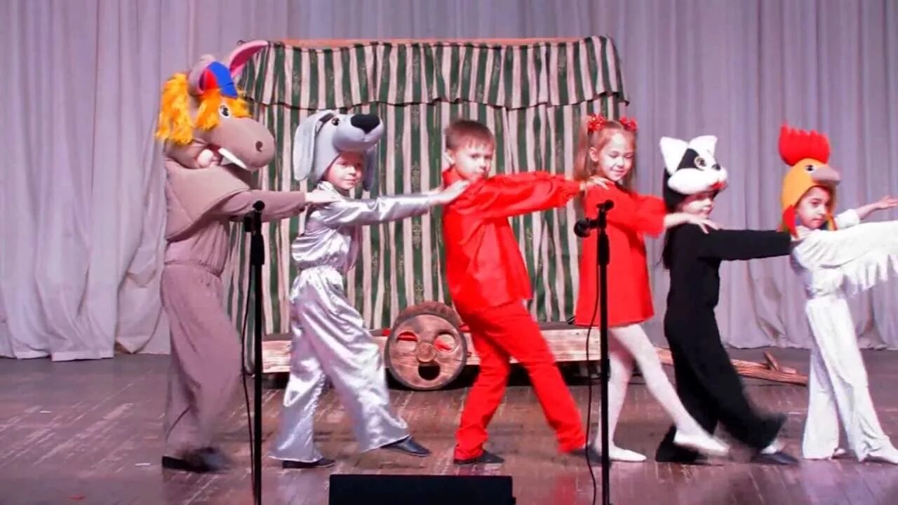 бременские музыканты 2022. бременские музыканты 1969. герои мультфильма бременские музыканты трубадур. бременские музыканты солнце взойдет. бременские музыканты разбойники спектакль.