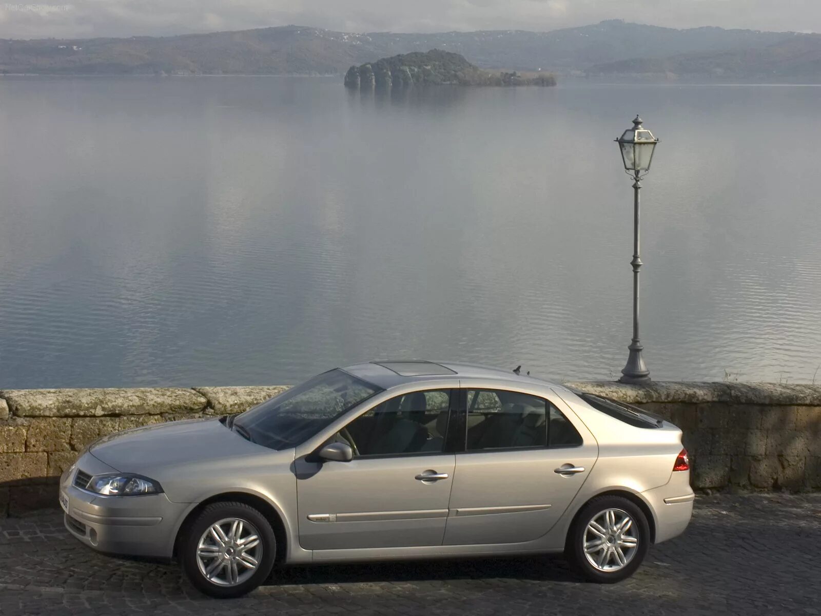 Renault Laguna 2005. Рено Лагуна 2 2005. Рено Лагуна 2 Рестайлинг. Рено Лагуна 2 седан. Лагуна 2 универсал дизель