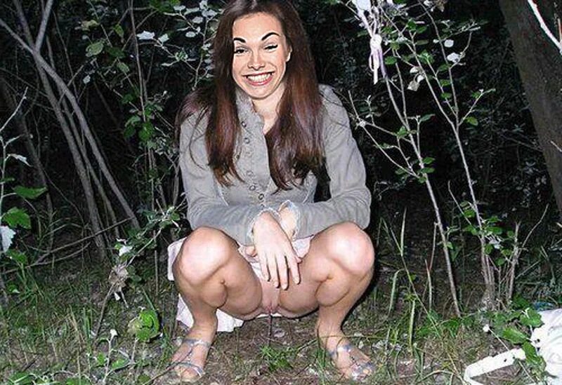 Фото Teen Girl Pee