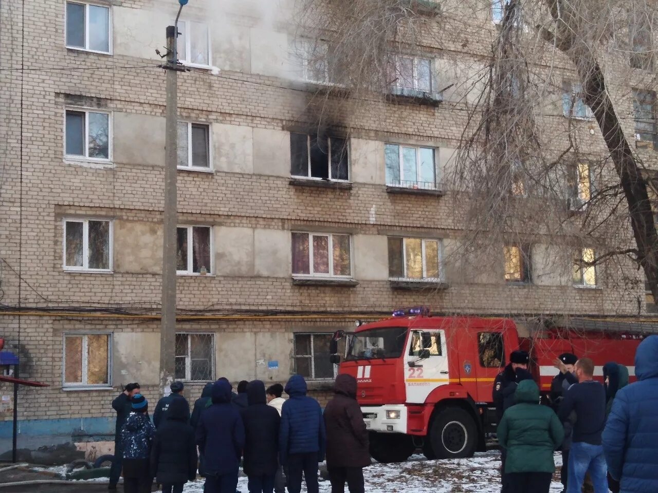 Пожар в балаково. Пожар в балаково. Пожарные балаково. Пожар на судне. Пожар в балаково сегодня.