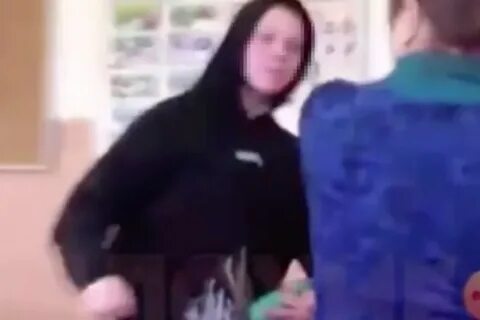 Ученица ударила учительницу