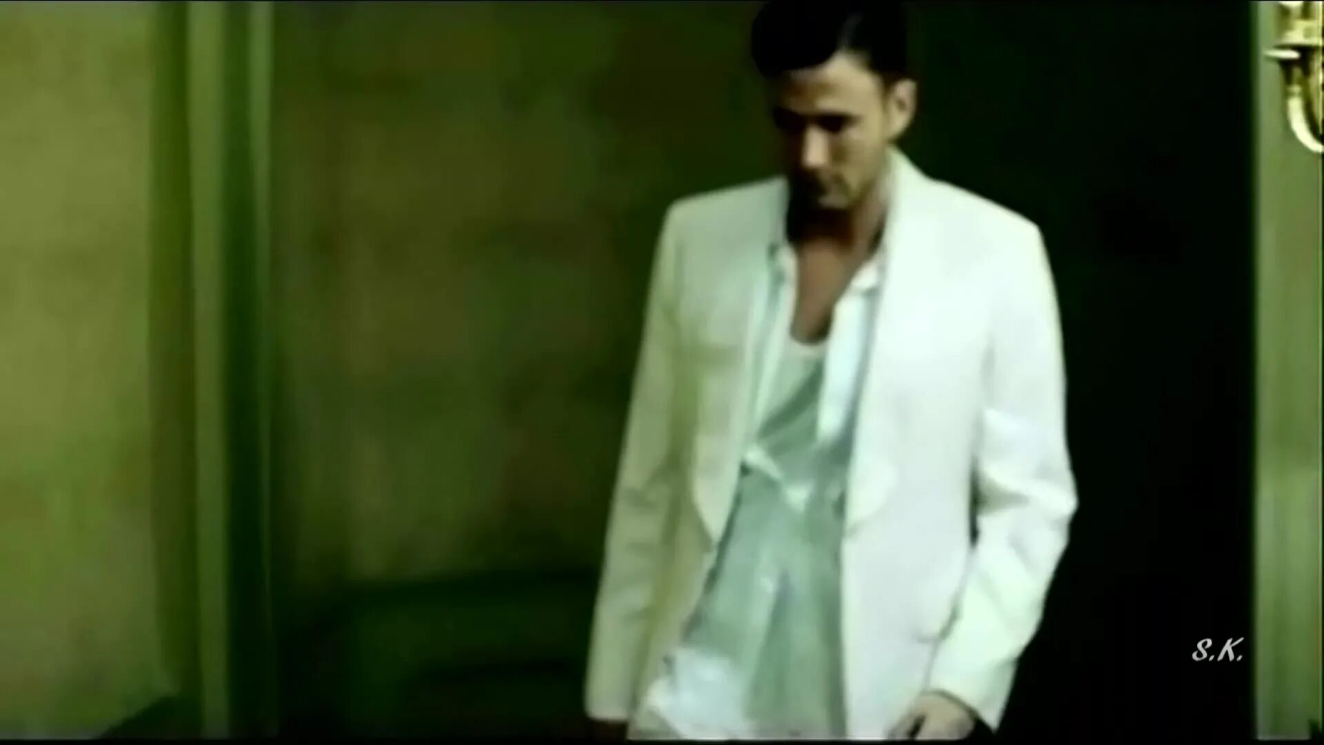 Тото кутуньо буонанотте. Буэно нотте тото кутуньо. Buona notte клип из какого фильма. Buona notte актриса из клипа. Тото кутуньо буонанотте.