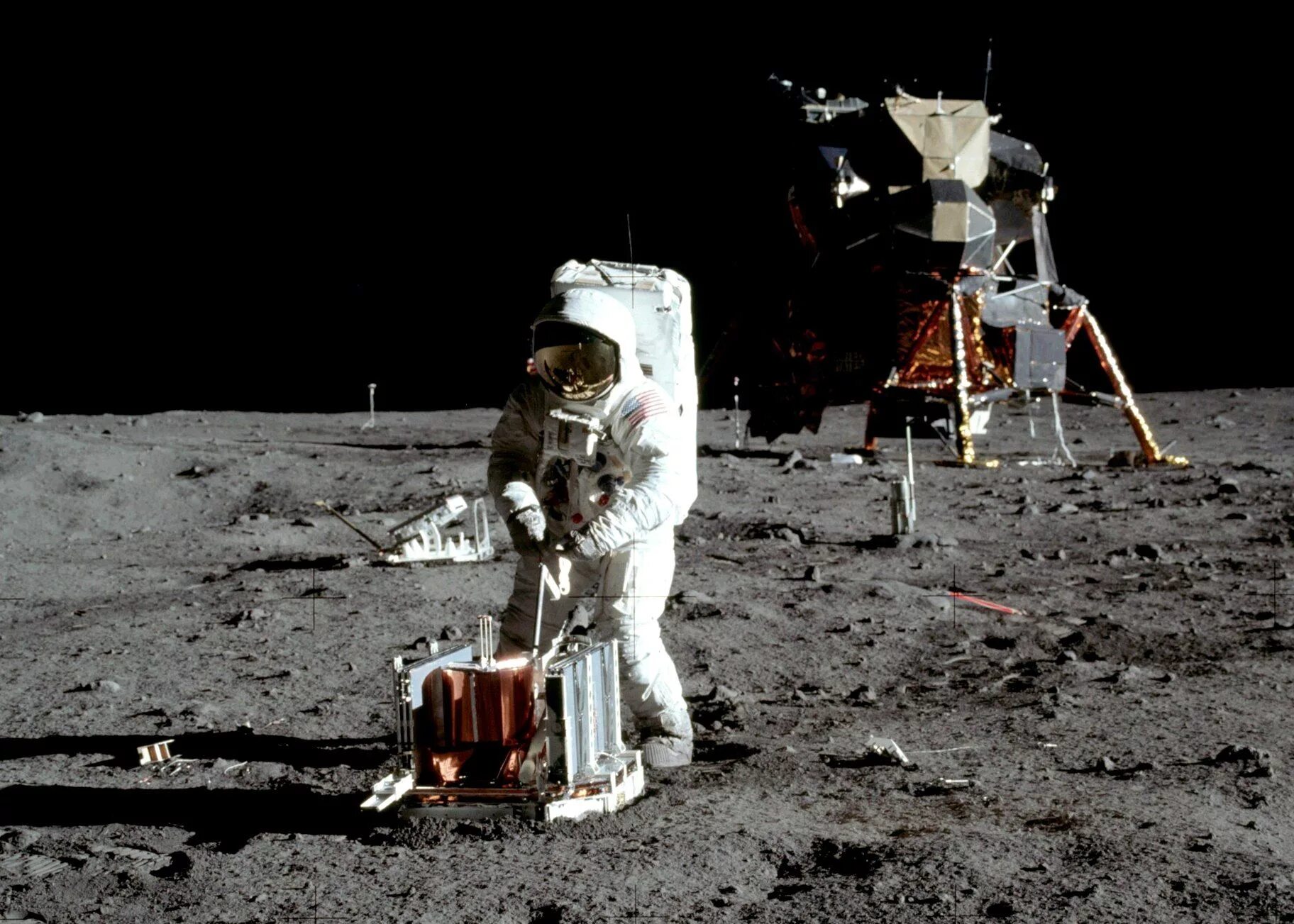 Аполлон 11 1969. Аполлон 1969 Аполлон 11. First land on the moon