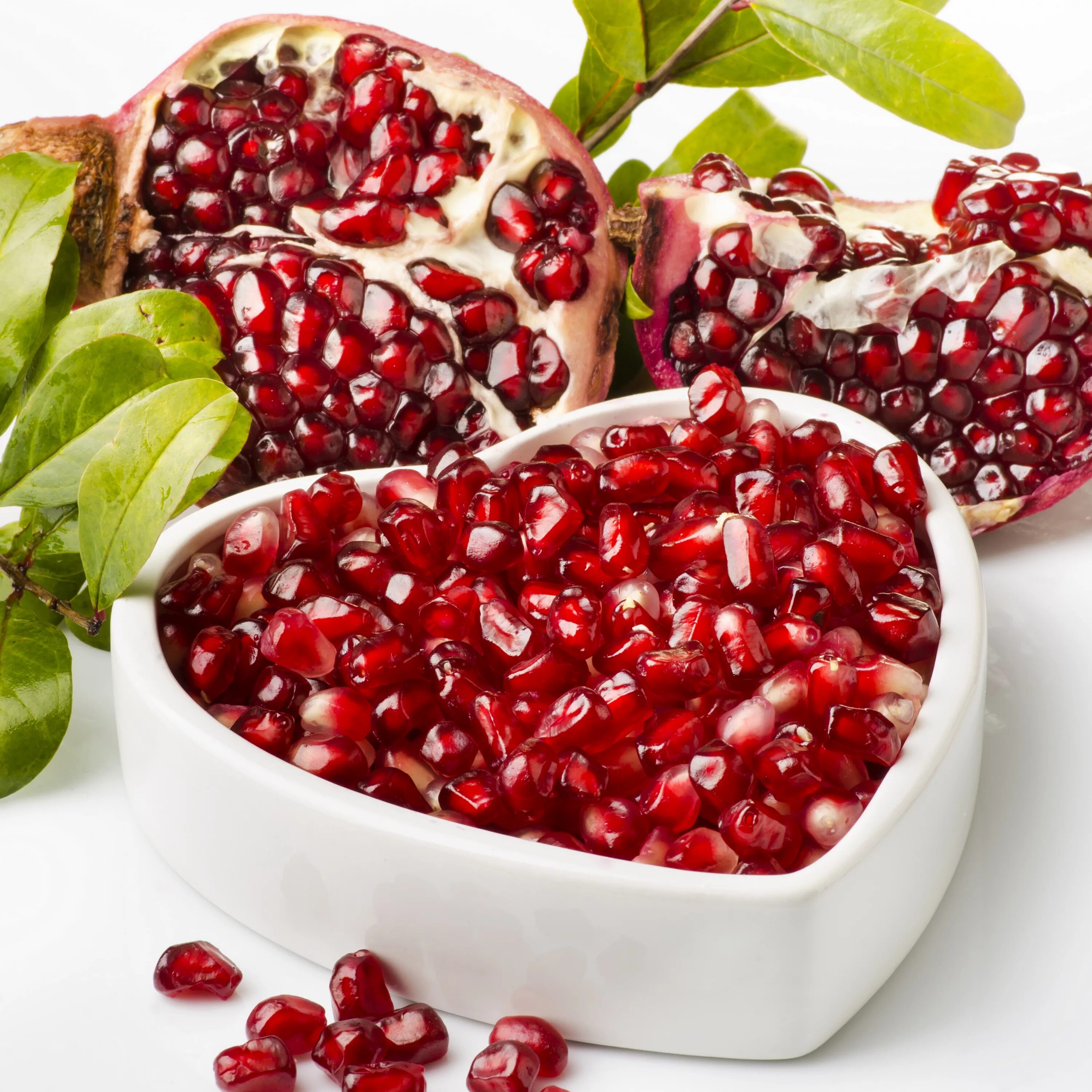 Красный фрукт с косточкой. Гранат Pomegranate. Ягоды с косточками. Гранат.есть.скосочками.. Гранат с семечками.