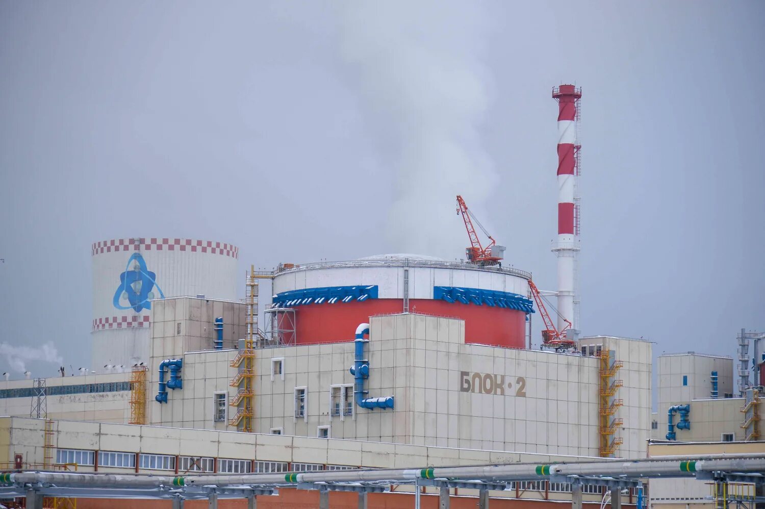 Балаковская аэс энергоблок. Атомная станция в сосновом бору. Саэс десногорск. Белоярская атомная электростанция. Курская аэс курчатов.