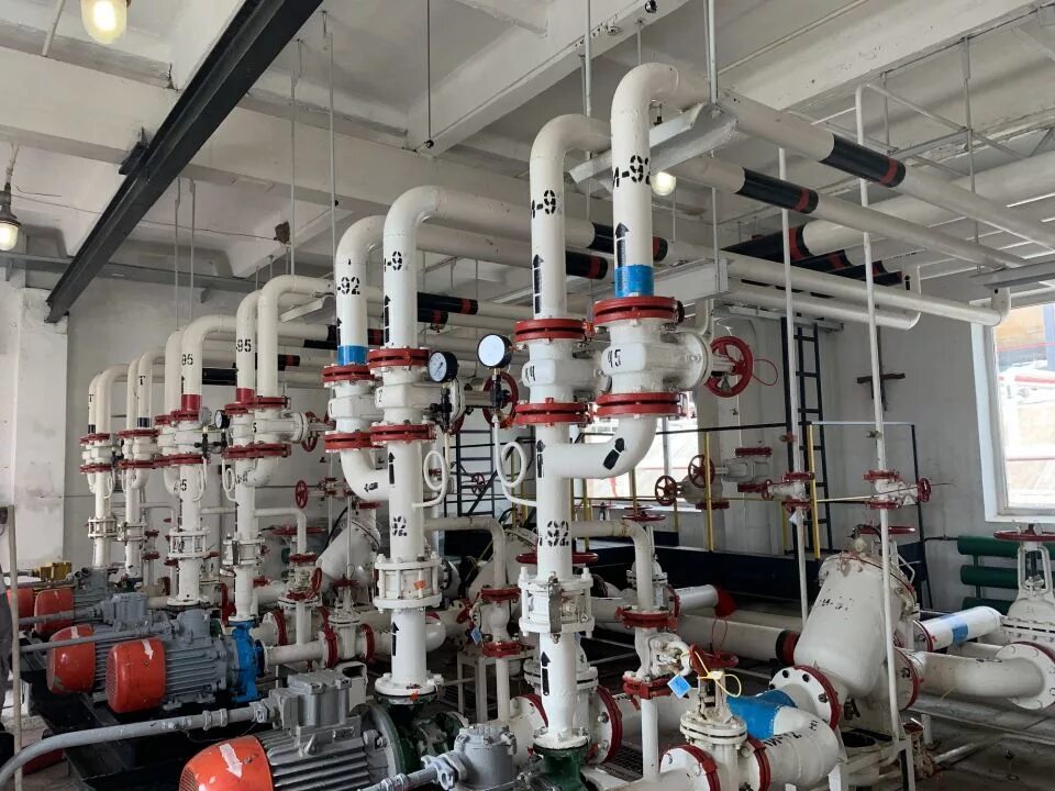 Тзк шереметьево роснефть. Насосная станция перекачки нефти. Насосная станция для внутрипарковой перекачки нефти. Насосная внешней перекачки нефти. Мультифазные насосы для перекачки нефтегазовой жидкости.
